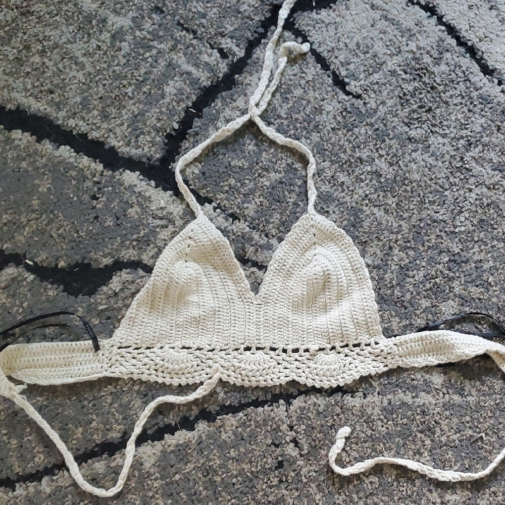 Forever 21 Cream Crochet Halter Top